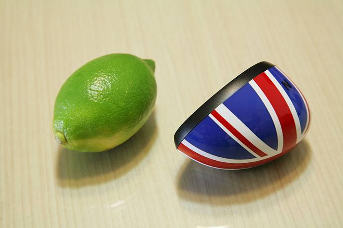 【開箱】Mini Cooper原廠授權的藍牙喇叭 - iUi Compact Mirror