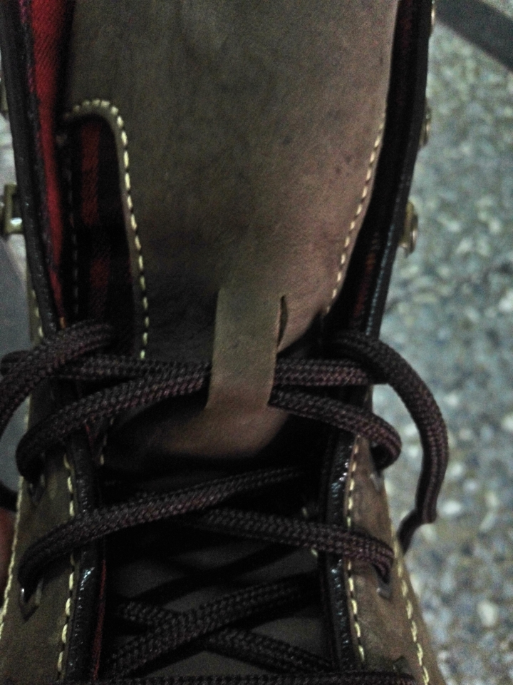人生中第一雙皮靴 Dr. Martens Dark Brown Bigfoot