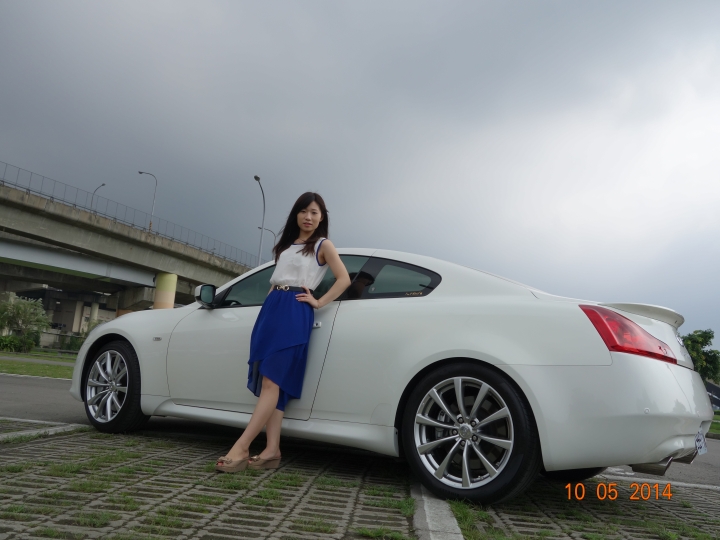 遲了幾個月的Lexus IS300h F Sport開箱紀念