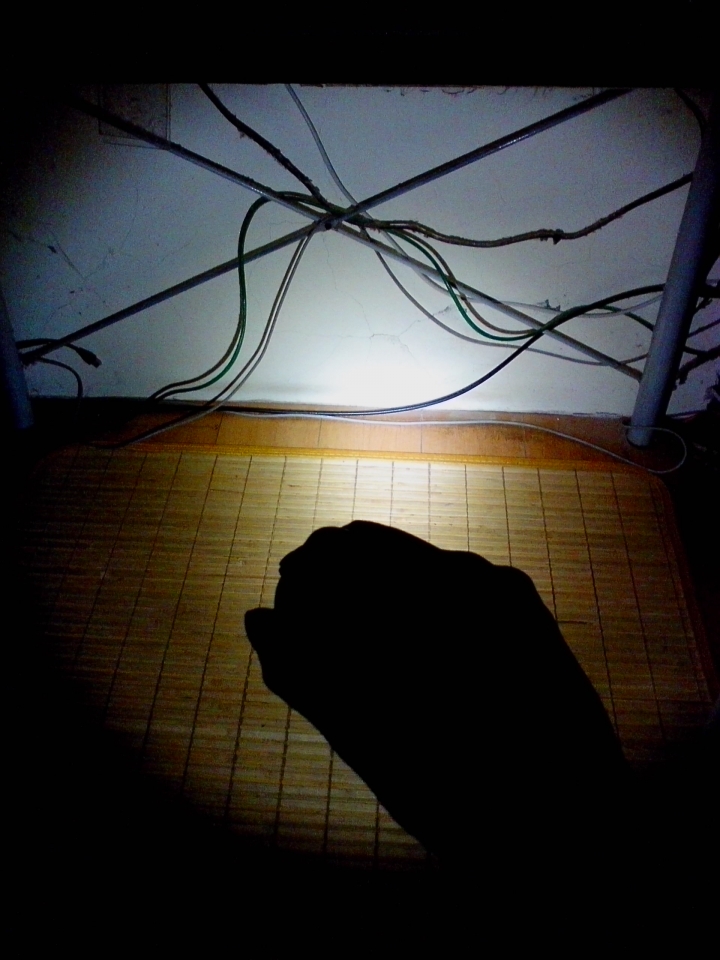 [野人獻曝改裝]燈泡手電筒改LED