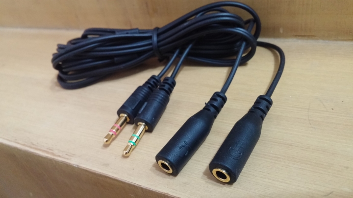 Kingston、HyperX、QPAD 黃金三角代表作—— Kingston HyperX Cloud 電競耳機