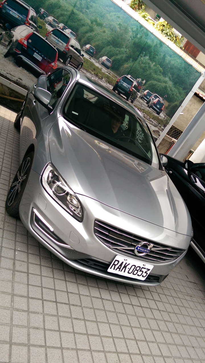 ~~《VOLVO仲夏輕鬆遊》~~北歐造車工藝 之 V60 D4 柴油初體驗