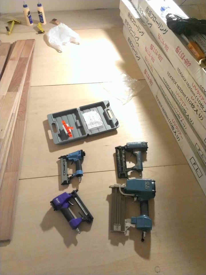 新手diy實木地板  (新增完工圖)