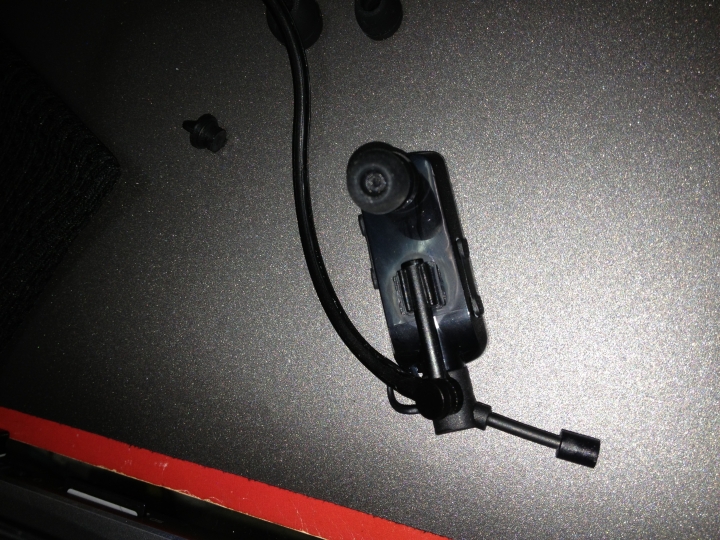 [開箱] SCOSCHE HFBT200 防水IPX6運動耳機
