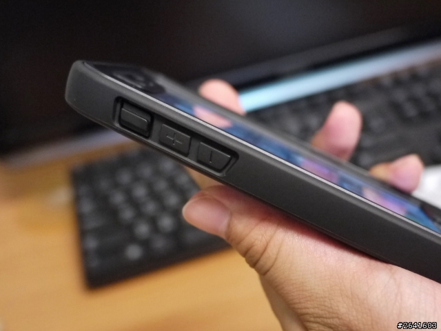 【開箱】iboutique Uncommon iPhone5/5S Safety手機防水保護殼