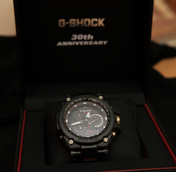 逛街時不小心帶回Casio G-Shock MTG-S1030BD-1AJR