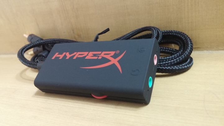Kingston、HyperX、QPAD 黃金三角代表作—— Kingston HyperX Cloud 電競耳機