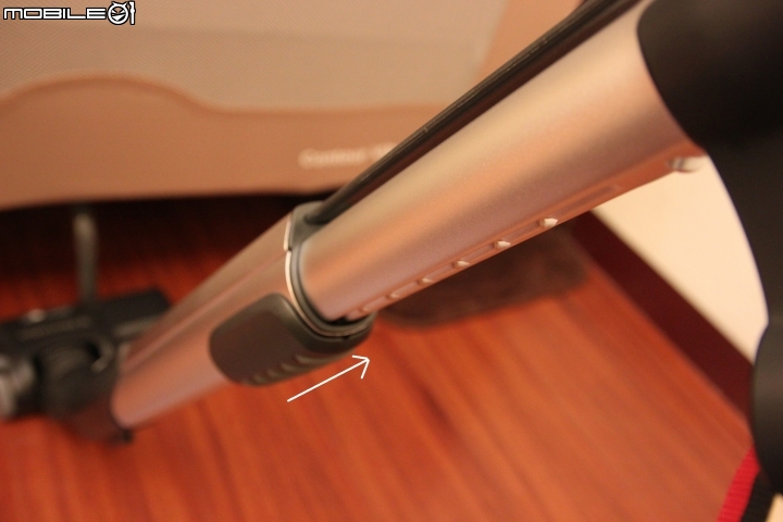Electrolux 吸塵器 ZUF4206ACT 簡單開箱及心得分享