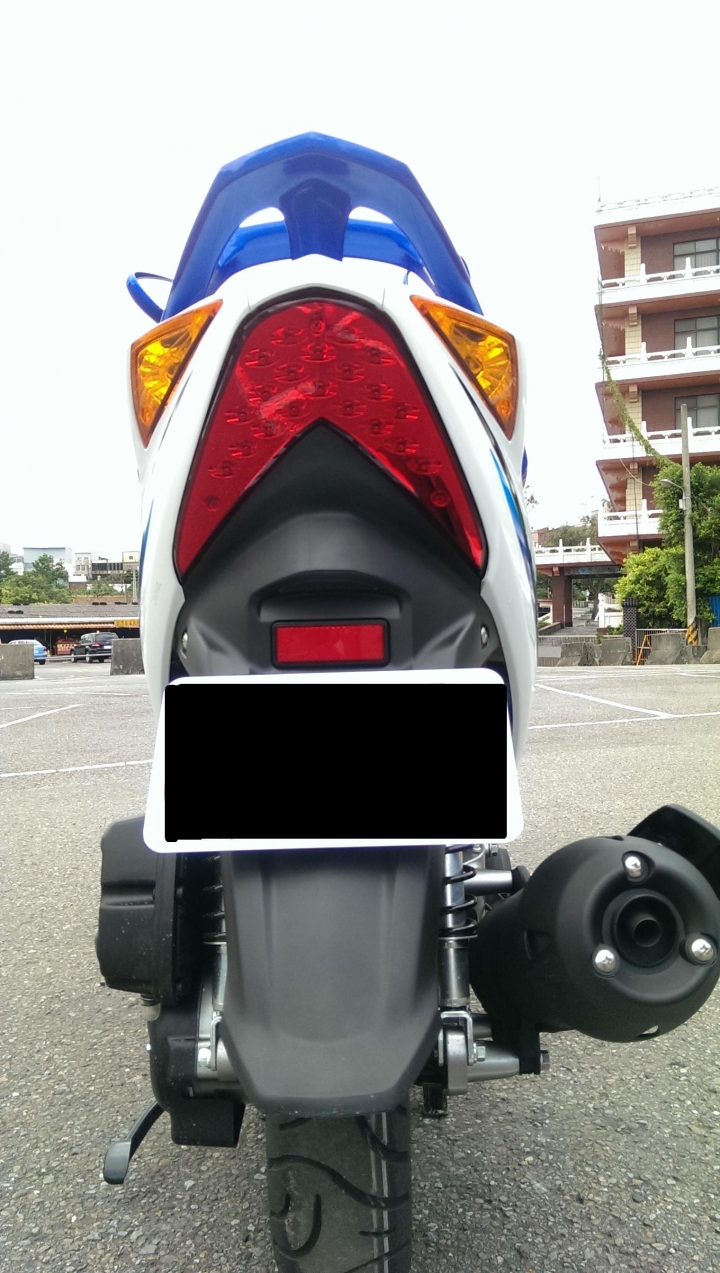 補發：復刻版白藍GSR牽車