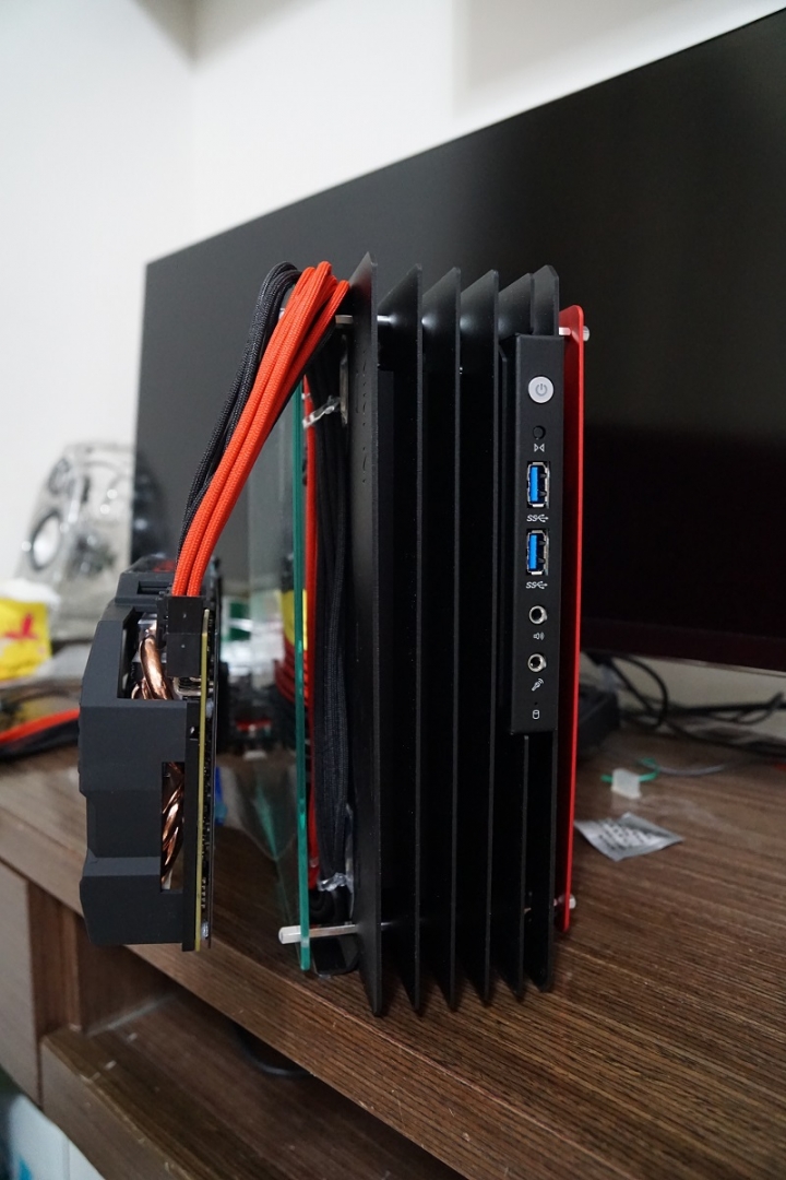 招潮蟹的逆襲(進化之水冷蟹)-ASUS MARS 760硬上IN WIN H-Frame mini ITX