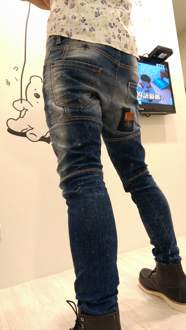 [阮的肉干之監獄風雲不專業開箱] DSQUARED2 秋冬款 TIDY BIKER JEAN (S74la0643s30342)