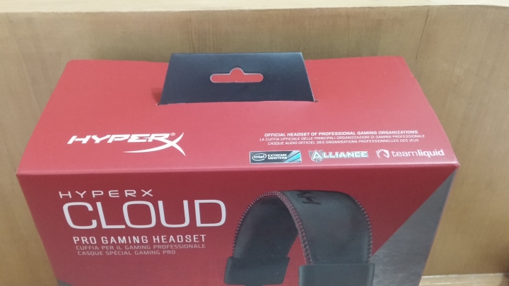 Kingston、HyperX、QPAD 黃金三角代表作—— Kingston HyperX Cloud 電競耳機