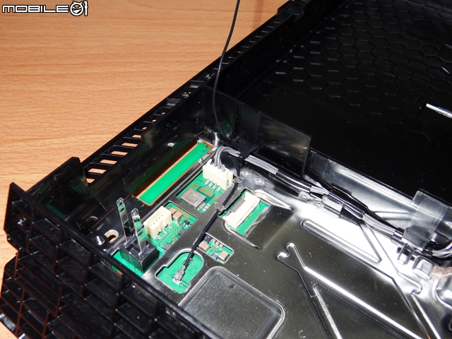 [分享] PS4 保固內...電源觸控沒反應怎麼辦? 自己動手拆 [拆裝流程]