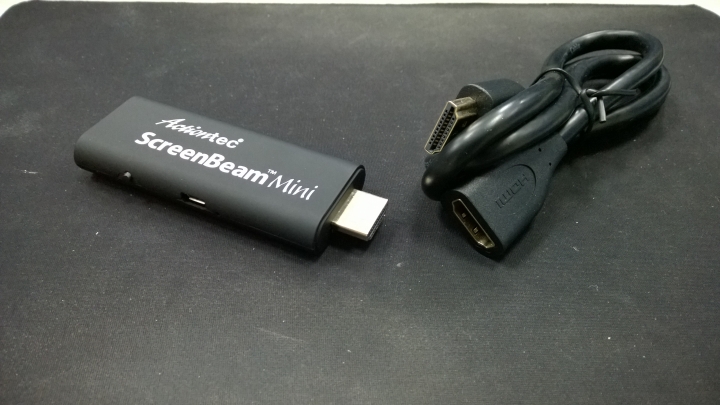 迷你 Miracast 無線顯示接收器，開箱嚕....