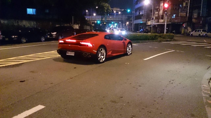 巧遇新小牛LP610-4