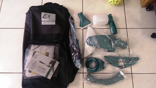 開箱~樂智多功能除螨清潔機[吸塵器]