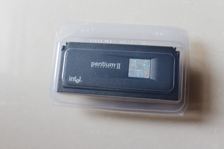 無敵美P? Pentium 20週年我拿來紀念的Deschutes處理器