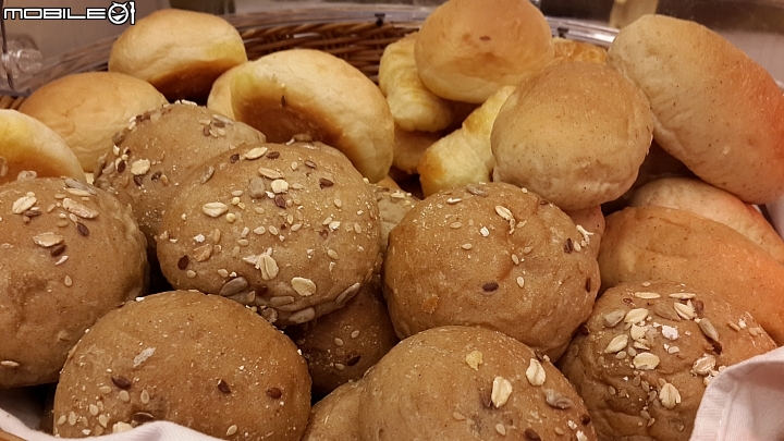 Line饅頭遊臺灣之 “嘉義 皇品國際酒店 舞蝶西餐廳用餐分享”