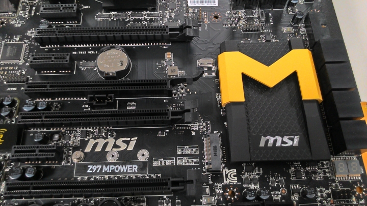 土豪金配色 自組電腦初體驗(I7 4790K,Z97 MPOWER,HyperX 3K 240G,TD03,FT04,STRIDER GOLD 1200W)