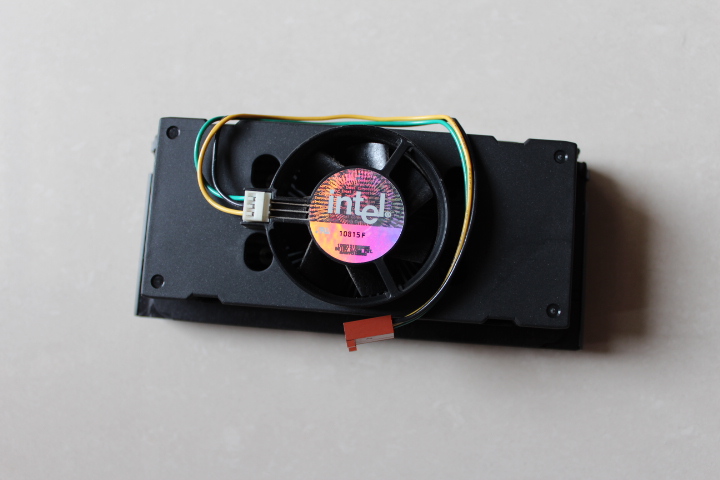 無敵美P? Pentium 20週年我拿來紀念的Deschutes處理器