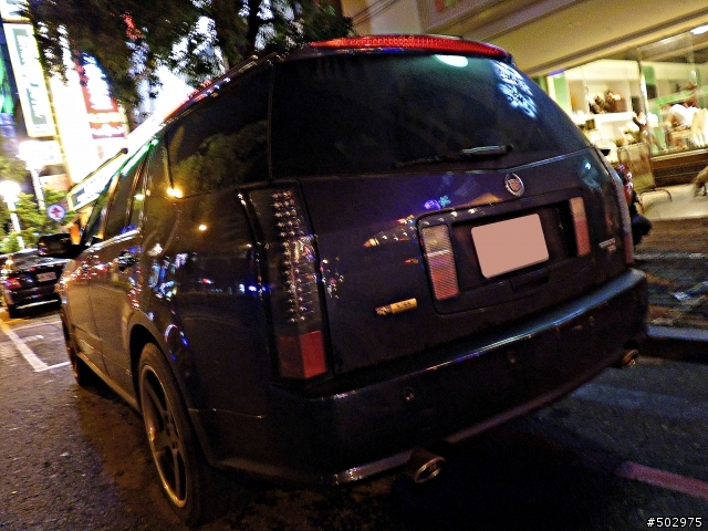 稀有的Cadillac SRX 4.6 V8