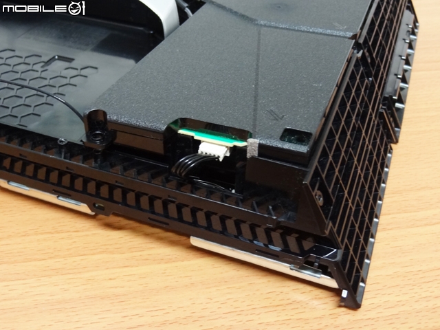 [分享] PS4 保固內...電源觸控沒反應怎麼辦? 自己動手拆 [拆裝流程]