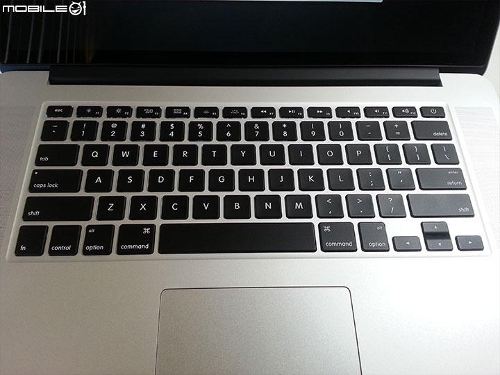 2014 Mid 15" Macbook Pro Retina 開箱（多圖）