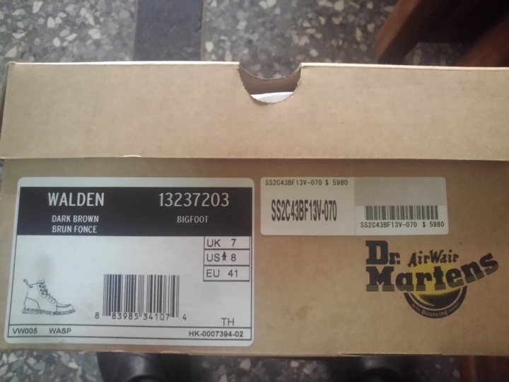 人生中第一雙皮靴 Dr. Martens Dark Brown Bigfoot