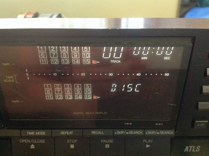 求救！Technics SL-D5000 CD player 托盤無法進出了，怎麼辧?