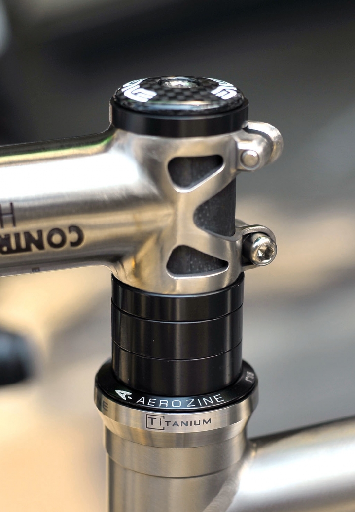 [組裝交車] 鈦合金戰馬 Lynskey Sportive 22速Sram Force系統搭配爬坡鈦輪pmp RS04