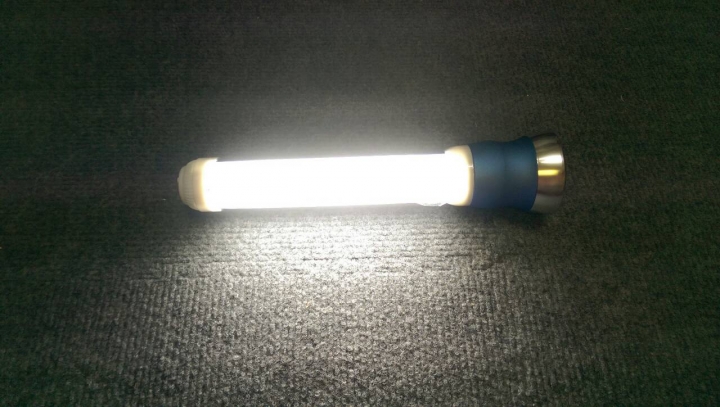 (開箱分享) DA-20 夜行天使多功能手電筒>>中華節能