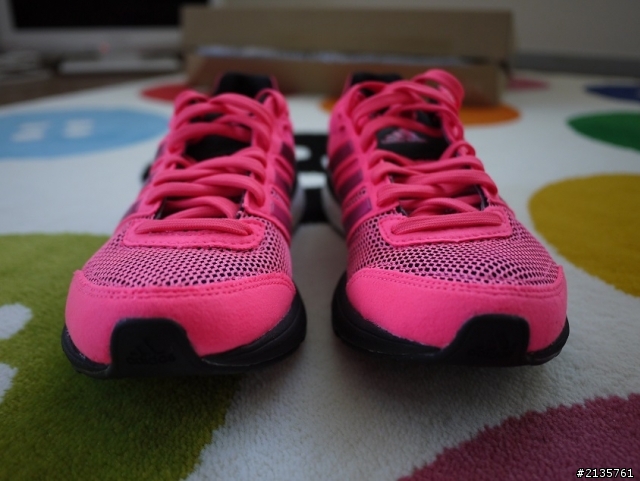 [開箱] Adidas adizero Boston Boost 慢跑鞋