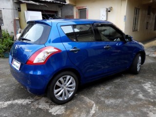 老婆的藍色情人Suzuki  swift1.2 GLX