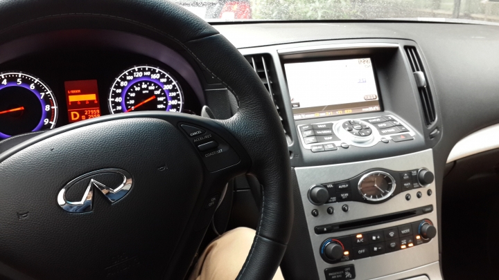 遲了幾個月的Lexus IS300h F Sport開箱紀念