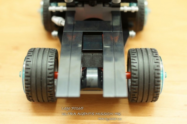 Lego 70165 Ultra Agent Mission HQ 特務行動基地車