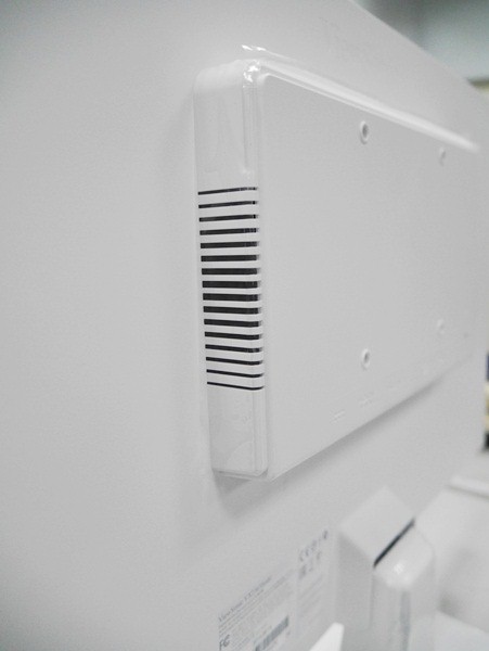[開箱] 純白無瑕質感，ViewSonic VX2363Smhl 螢幕