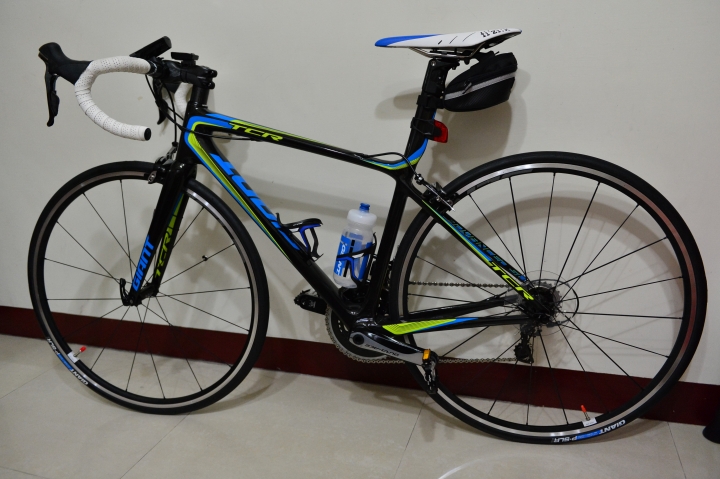 人生第一台公路車 2015 TCR ADV SL1 開箱
