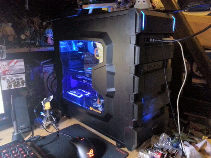最近作品：讓電腦性能UP的電子妖精！浦科特M6S 128GB藍光LED彩繪版 固態硬碟