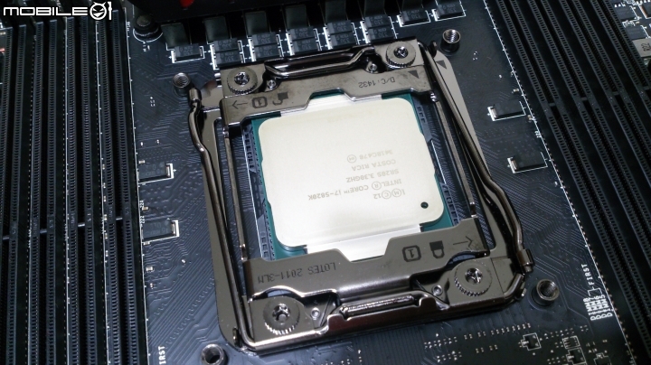 MSI X99S GAMING 7、5920X簡單開箱-接棒XD
