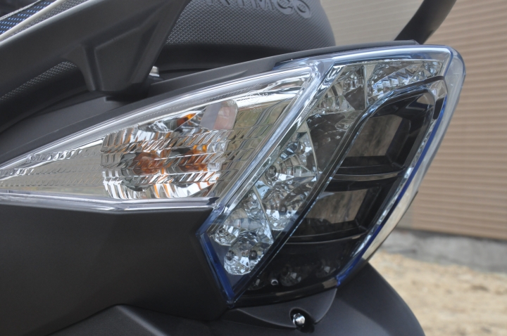 新手第一次開箱《雷霆 150 ABS Motocam 消光黑》