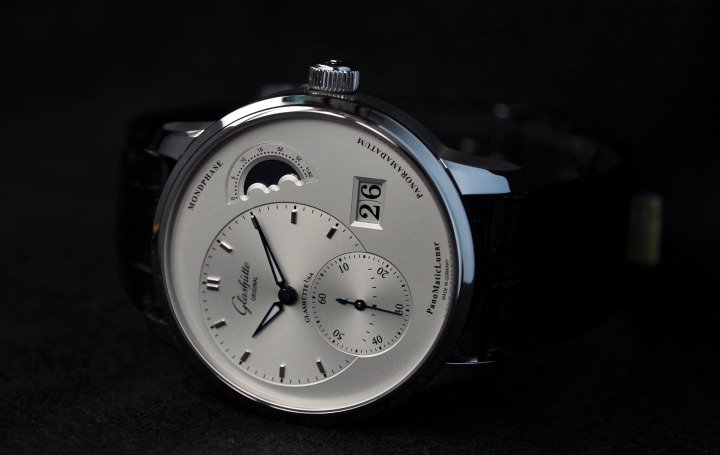 德意志精神的傳承，Glashutte Original 90偏心月相腕表