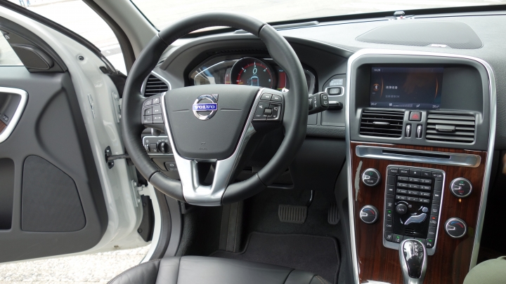 《VOLVO仲夏輕鬆遊》享受XC60 D4的充沛馳騁動力 [重新發文]