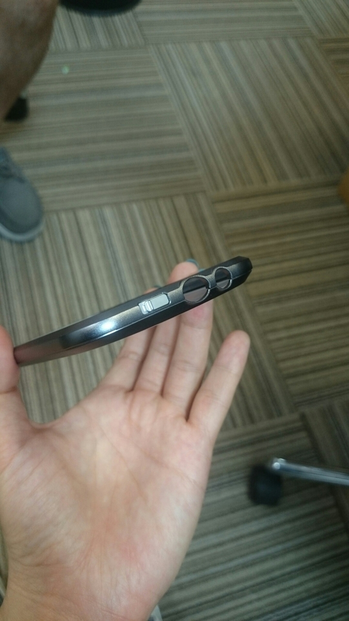 [開箱分享] 我的Innerexile Odyssey奧德賽 M8 頂級鋁合金保護框