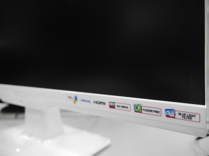 [開箱] 純白無瑕質感，ViewSonic VX2363Smhl 螢幕