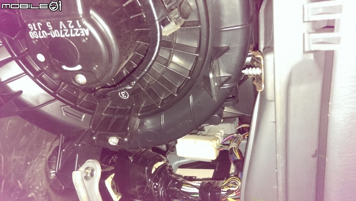 【DIY 幫自己的Toyota Innova 換冷氣濾網】