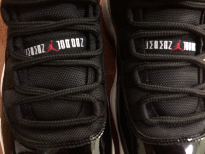 請大大幫我鑑定一下  AJ XI BRED