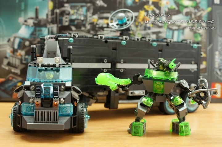 Lego 70165 Ultra Agent Mission HQ 特務行動基地車