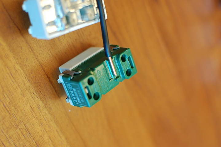 Vertek埋入型USB充電座...開箱測試說明