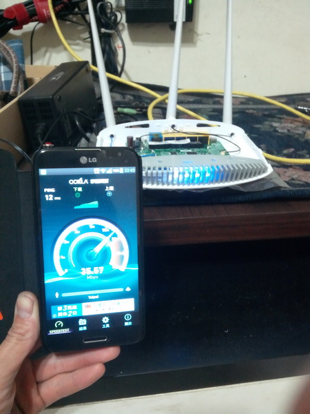 平價AC 老闆說 比N快三倍 還可以偷偷翻牆 ..EDIMAX  BR-6208AC AC750..  開箱 圖多..有些廢話..可以咬"土豆"
