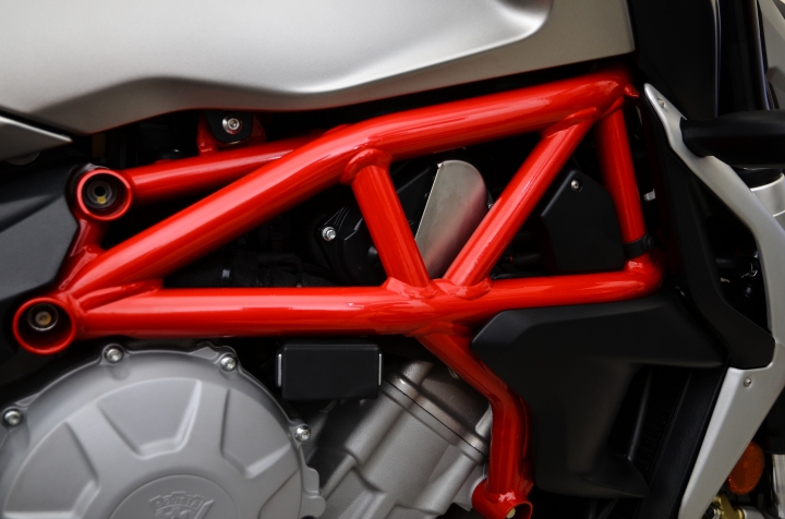 2手 MV AGUSTA 小B 開箱多圖分享